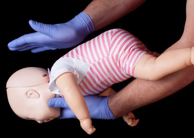 AM_b_saf_What-do-I-do-if-my-baby-chokes_WP-400x284